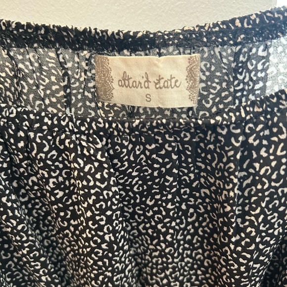 Altar’d State Cropped Leopard Print Long Sleeved Blouse - Picture 2 of 5